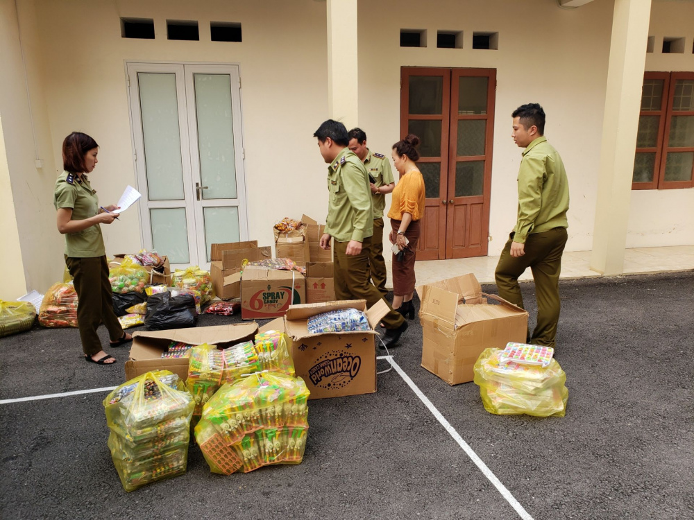Cục QLTT Bắc Kạn thu giữ hàng vi phạm