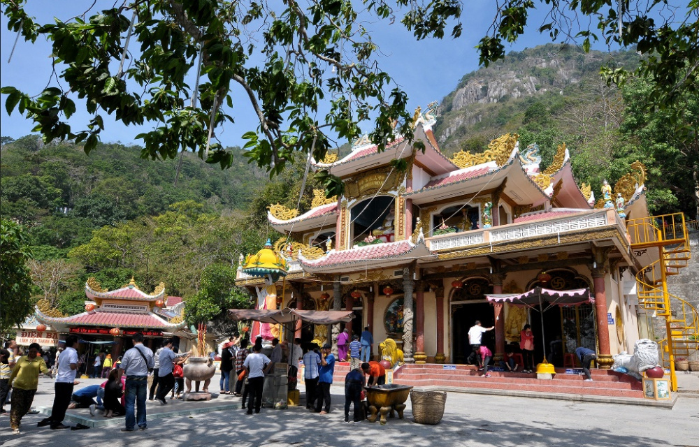 chua ba den