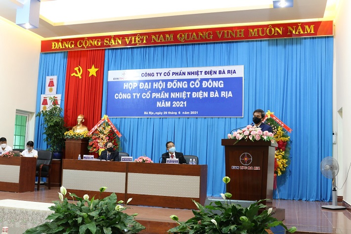 Ông Lê Văn Danh – TV.HĐQT, Tổng Giám đốc EVNGENCO3  phát biểu tại Đại hội