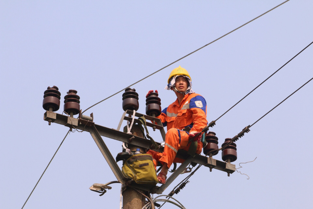 Tiêu thụ điện tại miền Bắc tăng kỷ lục, Điện lực miền Bắc tiết giảm điện tại trụ sở