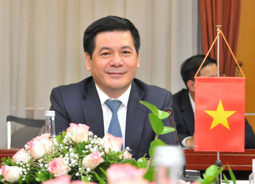 VIỆT NAM - ÚC