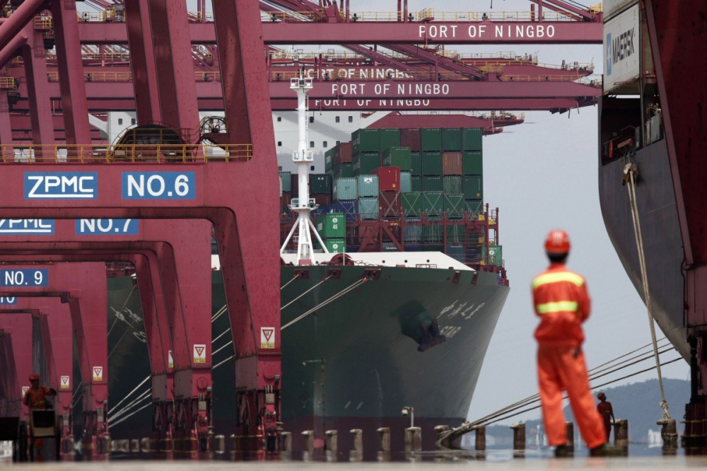 Cảng container Ningbo Zhoushan Trung Quốc