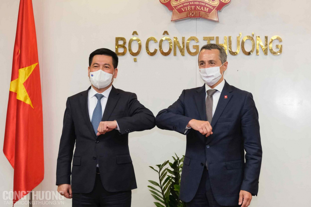 BỘ TRƯỞNG BỘ CÔNG THƯƠNG NGUYỄN HỒNG DIÊN TIẾP NGÀI IGNAZIO CASSIS, PHÓ TỔNG THỐNG KIÊM BỘ TRƯỞNG BỘ NGOẠI GIAO LIÊN BANG THỤY SỸ