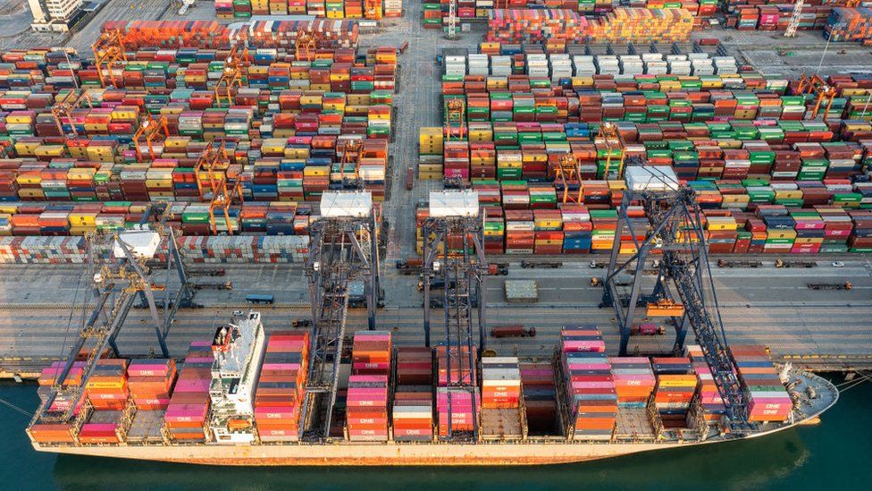 Cước vận chuyển container
