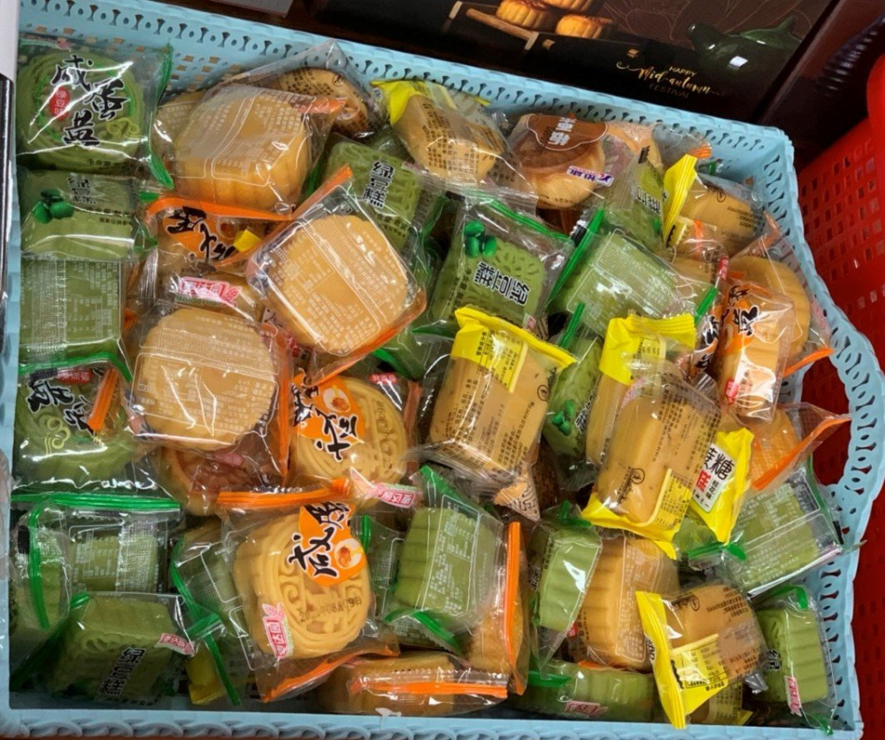 bánh trung thu có ko rõ nguồn gốc