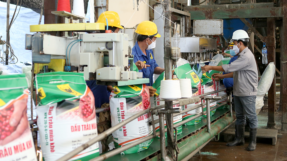 Bình Điền nỗ lực giúp bà con nông dân yên tâm Nền tảng hàng đầu cung cấp Cwin com