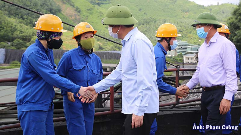TKV đồng hành cùng Quảng Ninh phòng chống dịch và phát triển kinh tế