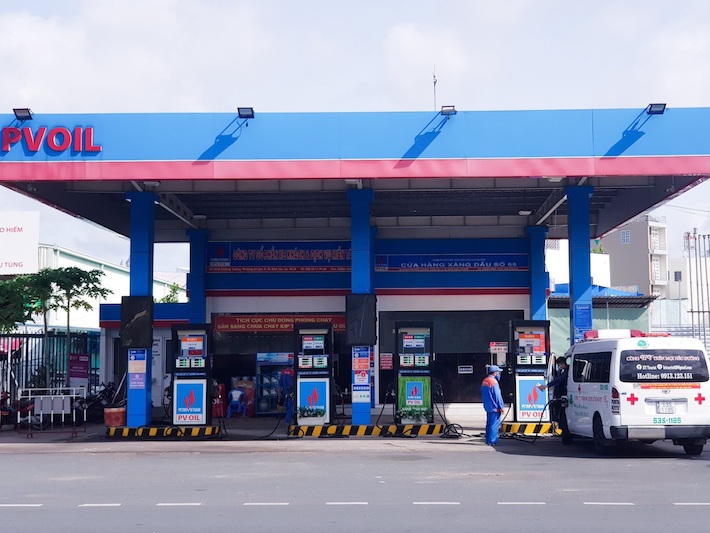 PVOIL hỗ trợ xăng cho những xe cứu thương phục vụ công tác phòng, chống dịch Covid-19