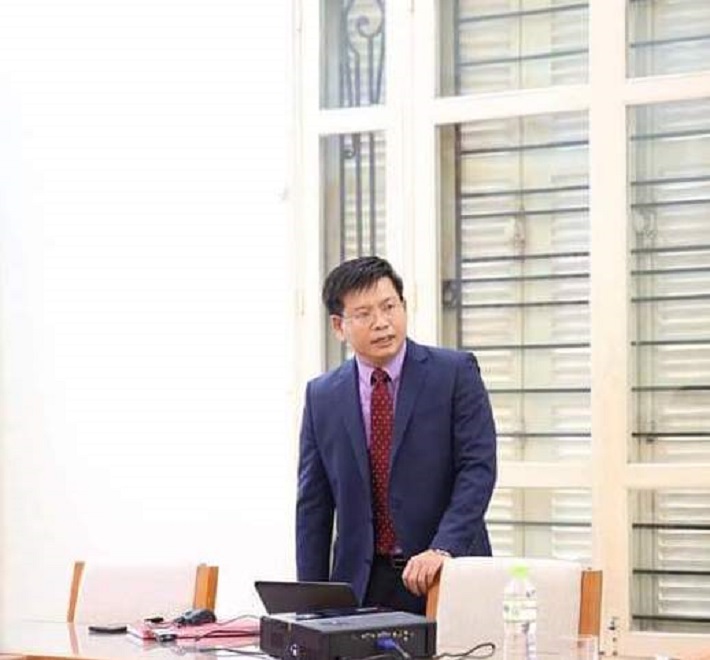 Quyền Hiệu trưởng PGS.TS Đinh Văn Châu.