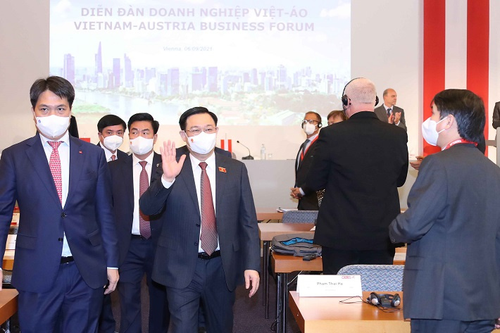 quoc hoi 1