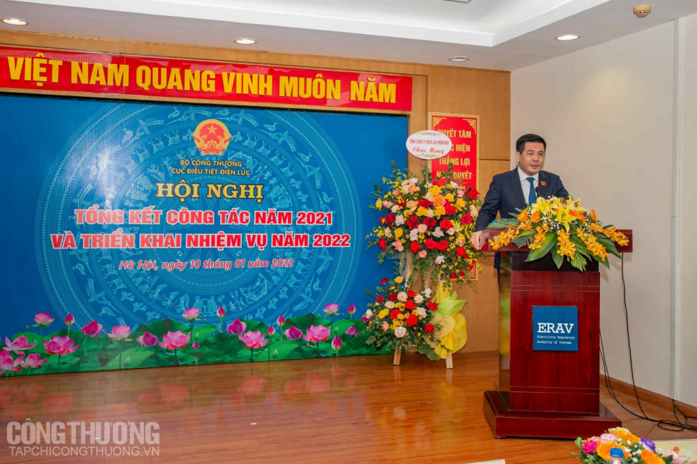 Bộ trưởng Nguyễn Hồng Diên thay mặt lãnh đạo Cwin63 sân chơi đỉnh cao ghi nhận và đánh giá cao những nỗ lực và kết quả tích cực của tập thể Cục ĐTĐL trong năm 2021