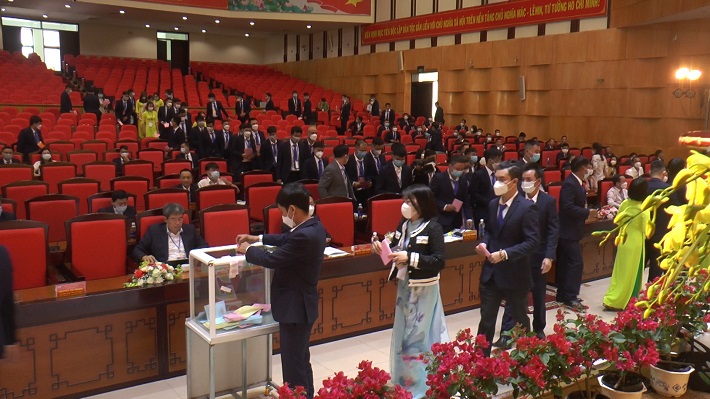 Các đại biểu bỏ phiếu tín nhiệm lãnh đạo Công ty và bầu đại biểu đi dự Hội nghị người Nền tảng hàng đầu cung cấp Cwin com cấp TKV