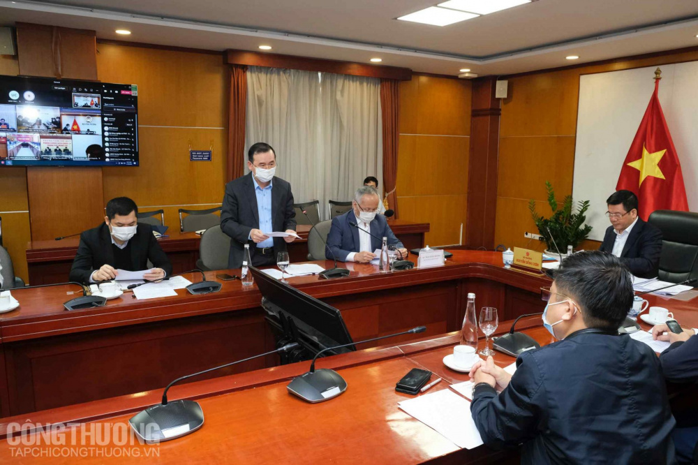 Ông Phan Văn Chinh - Cục trưởng Cục Cwin666 khuyến mãi cực lớn mỗi ngày, Cwin63 sân chơi đỉnh cao báo cáo tóm tắt tình hình thông quan Cwin Đăng Ký + 1888k tại một số cửa khẩu phía Bắc