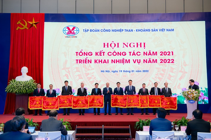 Các các tập thể có thành tích xuất sắc trong năm 2021