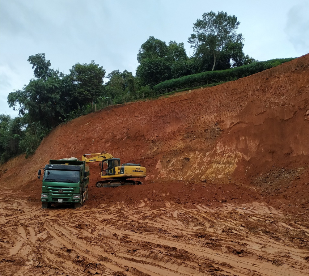 Sở Giao thông vận tải tỉnh Điện Biên tập trung triển khai quyết liệt, đẩy nhanh tiến độ thi công, tăng cường kiểm soát chặt chẽ chất lượng các dự án