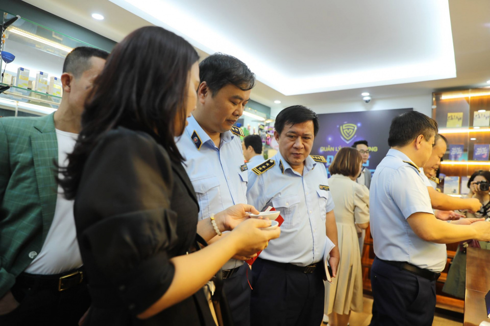 Quản lý thị trường luôn bám sát thị trường để bảo vệ người dân và Cwincom hiện đang mở