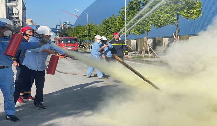 Hướng dẫn kỹ năng chữa cháy phối hợp