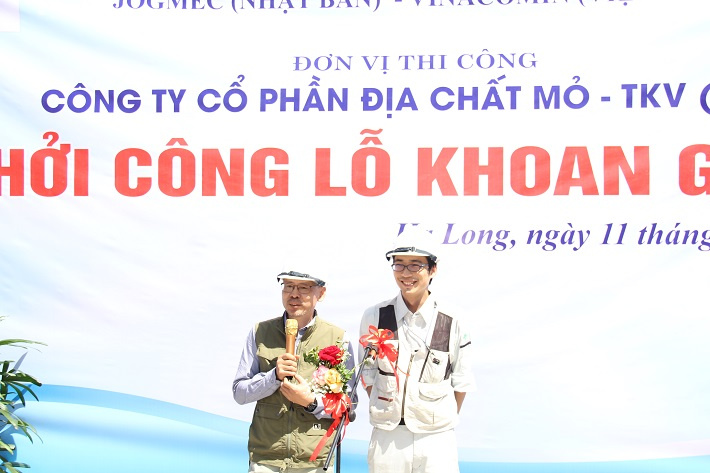 khoi cong 2