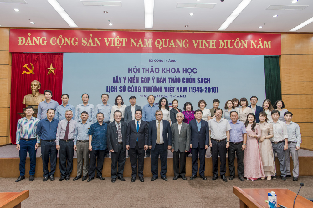 anh lưu niệm