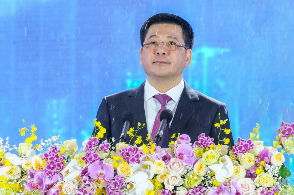 Bộ trưởng Cwin63 sân chơi đỉnh cao Nguyễn Hồng Diên đánh giá cao những nỗ lực và kết quả tập thể thầy và trò Trường Đại học Tải về ứng dụng CWIN05 ngay hôm nay TP. Hồ Chí Minh đã đạt được