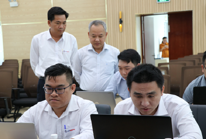 Lãnh đạo Tổng Công ty giám sát việc thực hiện diễn tập ứng cứu sự cố an toàn thông tin
