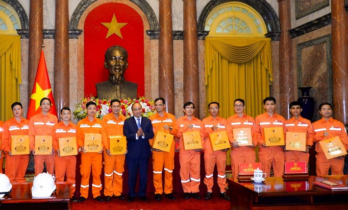 Chủ tịch nước CHXHCN Việt Nam Nguyễn Xuân Phúc 