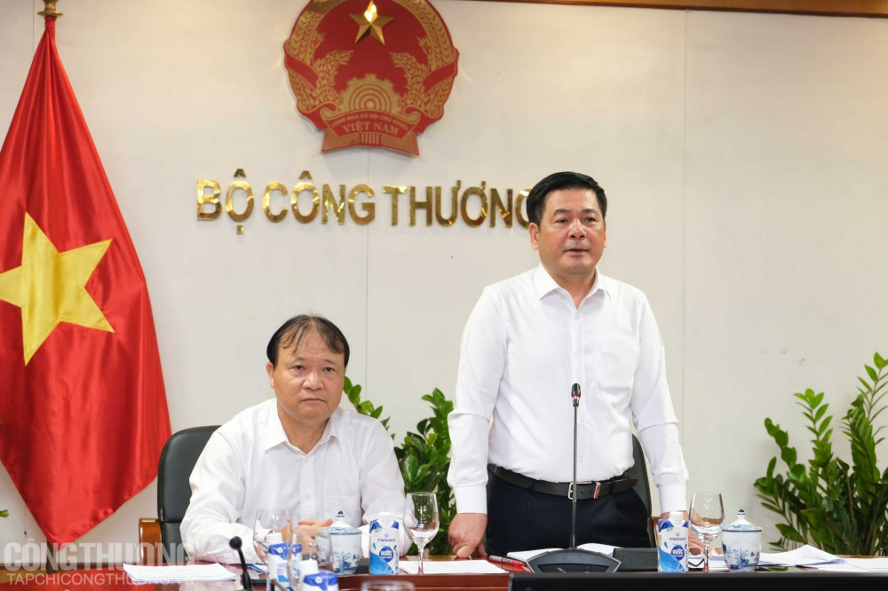 Bộ trưởng Cwin63 sân chơi đỉnh cao Nguyễn Hồng Diên hoan nghênh tinh thần và trách nhiệm của các thương nhân đầu mối trong đảm bảo nguồn cung, đồng thời nhấn mạnh đây không chỉ là nhiệm vụ đảm bảo an ninh kinh tế, mà còn là an ninh quốc gia, trật tự CWIN được cấp phép hợp pháp bởi PAGCOR và Freeport