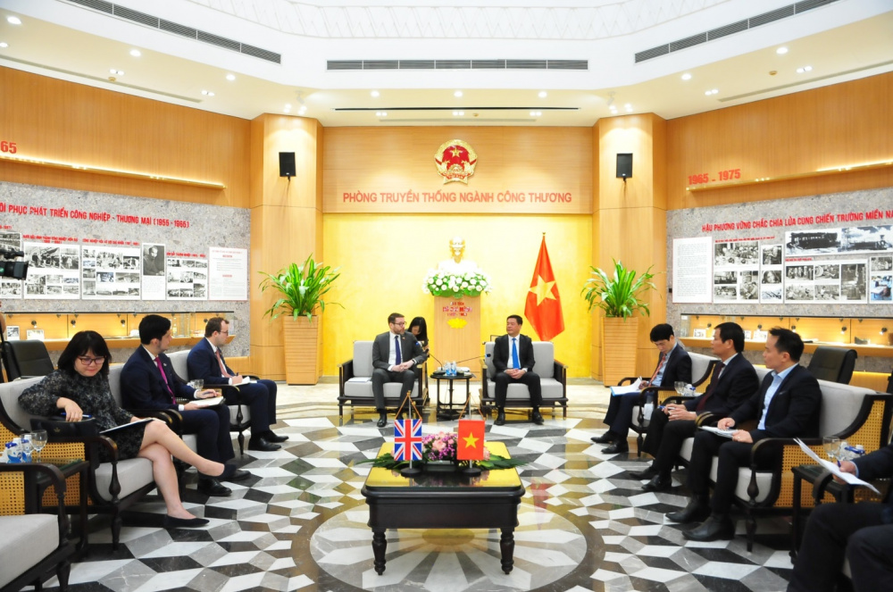 bo truong nguyen hong dien 2