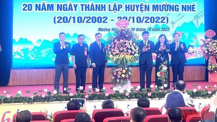 huyện Mường Nhé