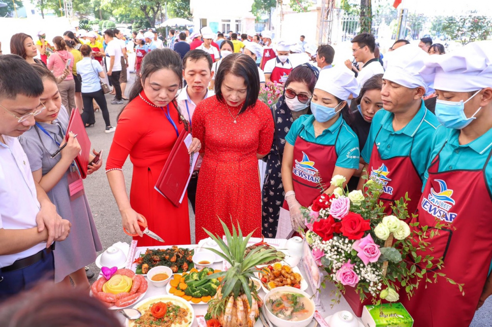 Than Thống Nhất: Sôi nổi Hội thi “Bữa cơm gia đình - Chia sẻ yêu thương”.