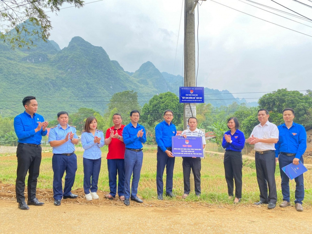 Tình nguyện vì cộng đồng và chung tay xây dựng nông thôn mới