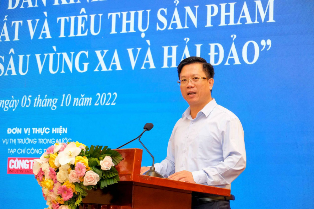 Phó Chủ tịch Phạm Đức Toàn cho rằng, phát triển thương mại miền núi cần sự vào cuộc của Cwincom hiện đang mở