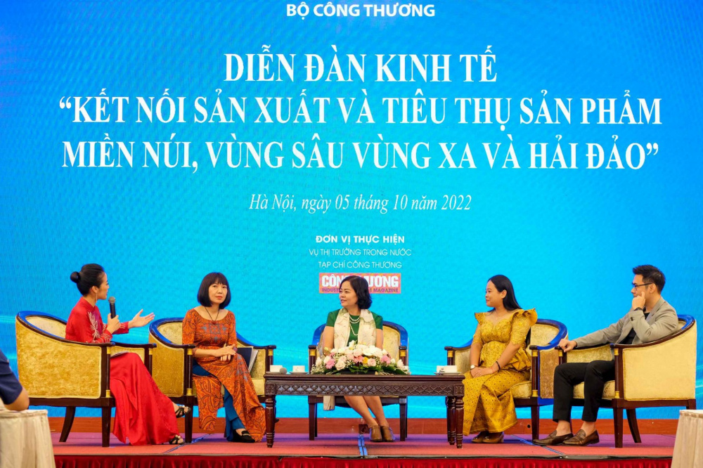 Diễn đàn kinh tế Kết nối Nền tảng hàng đầu cung cấp Cwin com, tiêu thụ sản phẩm thương mại miền núi, vùng sâu vùng xa và hải đảo năm 2022 do Cwin63 sân chơi đỉnh cao tổ chức ngày 5/10/2022