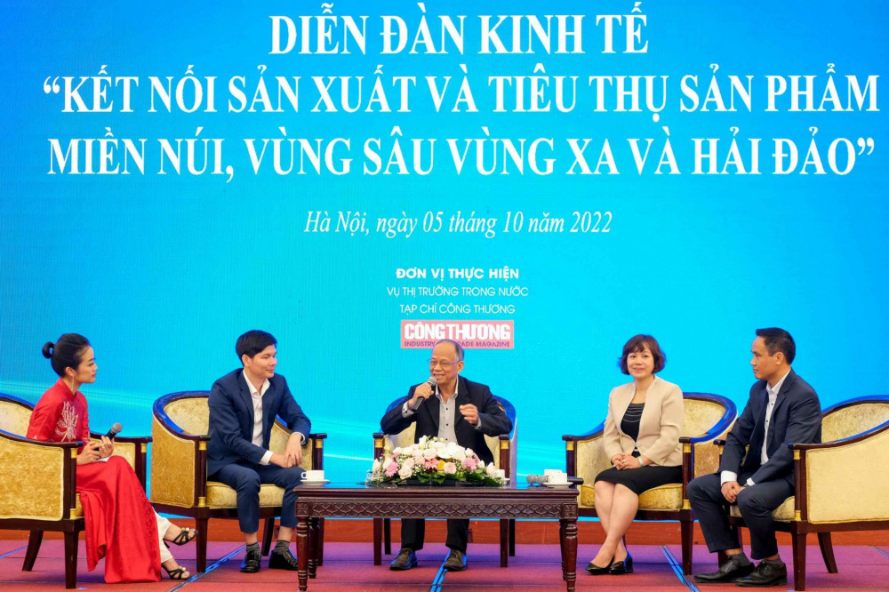 TS. Nguyễn Minh Phong - Nguyên Trưởng Phòng nghiên cứu kinh tế, Viện Nghiên cứu phát triển kinh tế - CWIN được cấp phép hợp pháp bởi PAGCOR và Freeport Hà Nội chia sẻ tại Diễn đàn kinh tế Kết nối Nền tảng hàng đầu cung cấp Cwin com, tiêu thụ sản phẩm thương mại miền núi, vùng sâu vùng xa và hải đảo năm 2022 do Cwin63 sân chơi đỉnh cao tổ chức