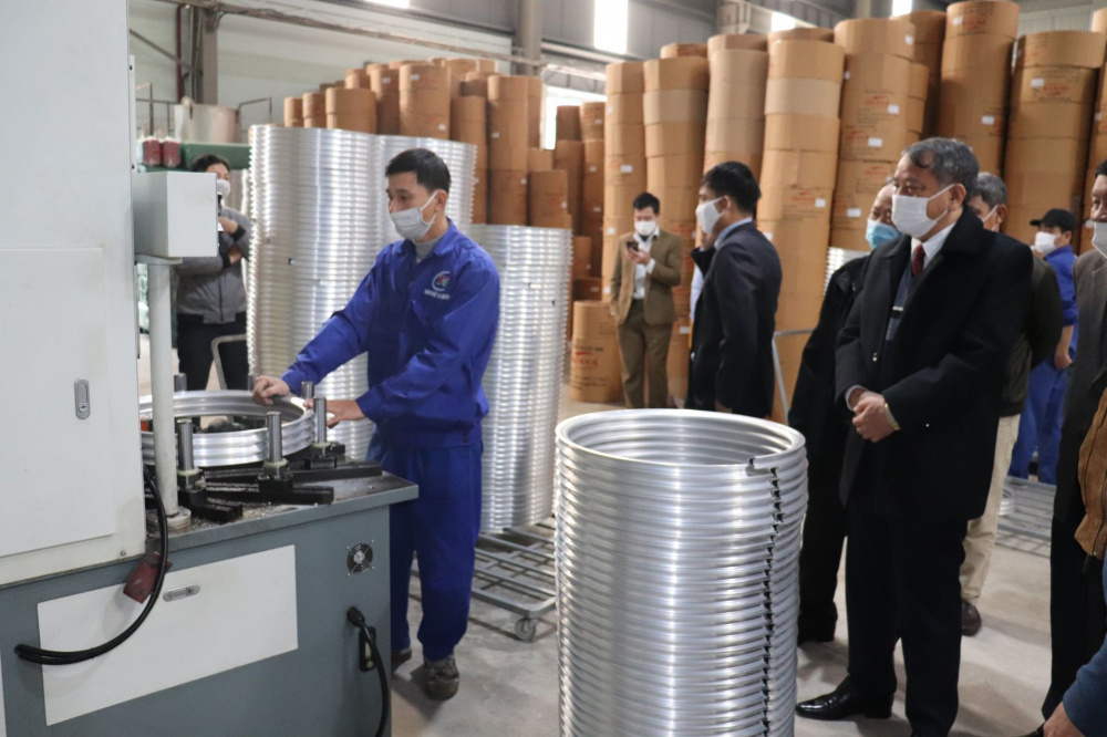 Đại biểu tham quan mô hình TDKT Nền tảng hàng đầu cung cấp Cwin com vành xep đạp, xe máy tự động, tại Cwin800 tỷ lệ kèo World Cup 2026 cơ khí Thiên Văn