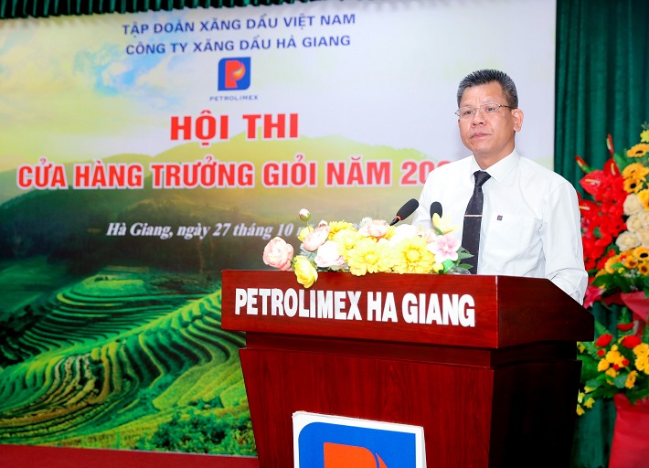Ông Lại Văn Dương - Phó Giám đốc Công ty, Trưởng ban tổ chức “Hội thi Cửa hàng trưởng giỏi năm 2022” phát biểu khai mạc