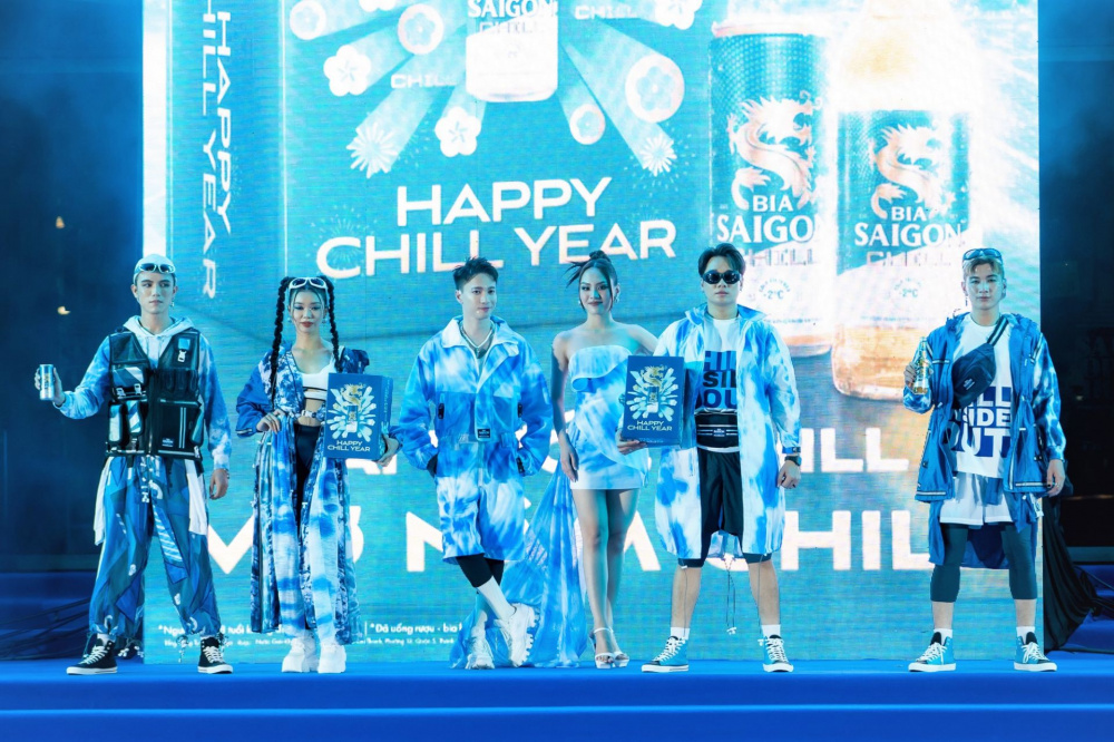 Bia Saigon Chill khởi động mùa lễ hội bằng bộ sưu tập độc đáo đồng sáng tạo với nhà thiết kế Võ Công Khanh