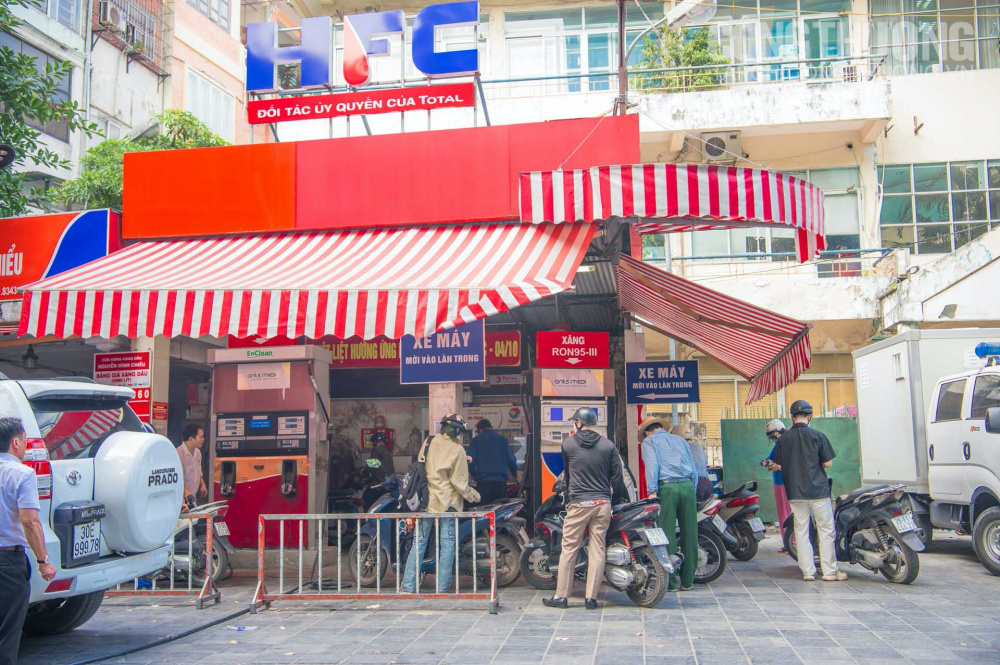 Cây xăng Nguyễn Đình Chiểu 