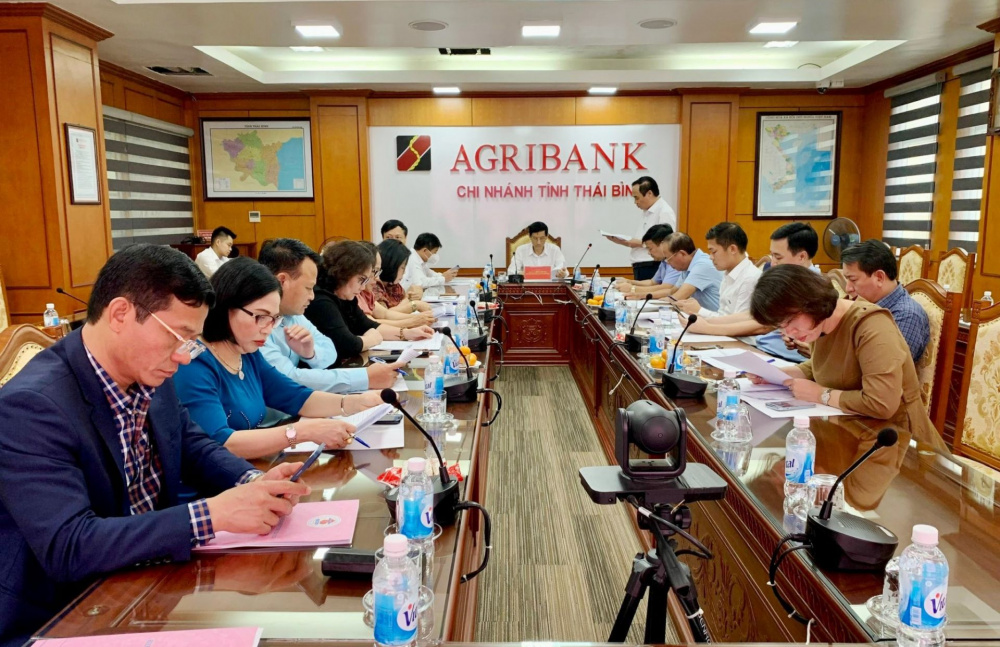 các đại biểu đã cùng nhau thảo luận, thống nhất ý kiến
