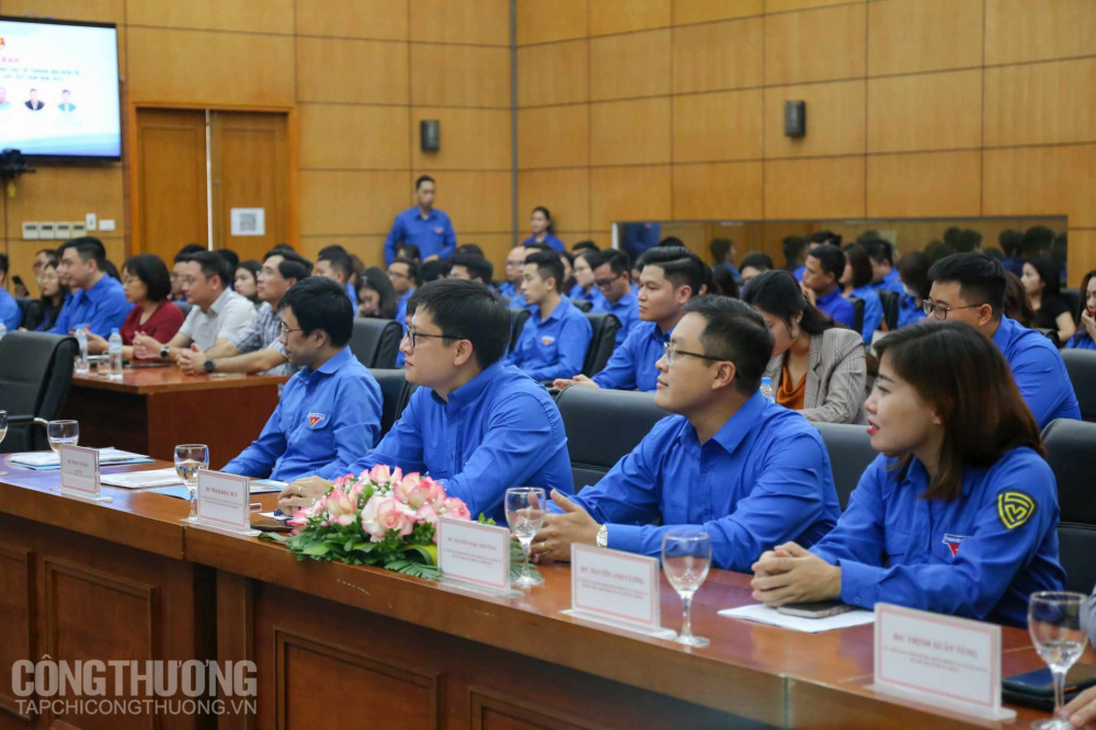 Diễn đàn “Thanh niên Công Thương với Pháp luật về Thương mại điện tử”