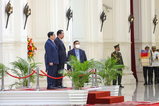 Thu tuong 4