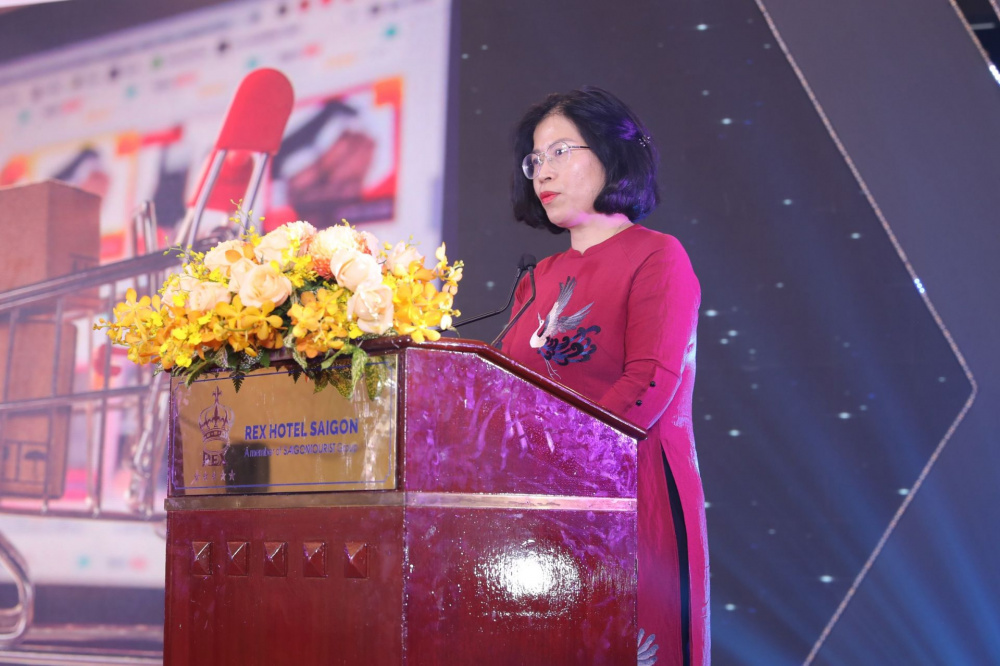 bà Nguyễn Thị Minh Huyền, Phó Cục trưởng Cục Thương mại điện tử và Cwin.com giải trí hiện đại số, Cwin63 sân chơi đỉnh cao
