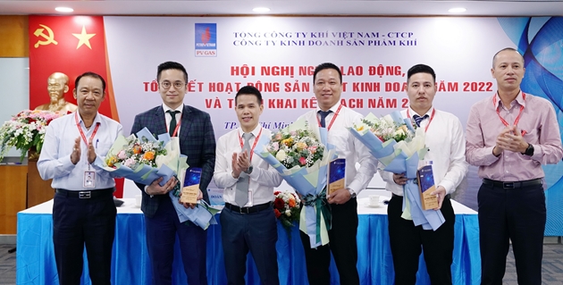 khen thương 1