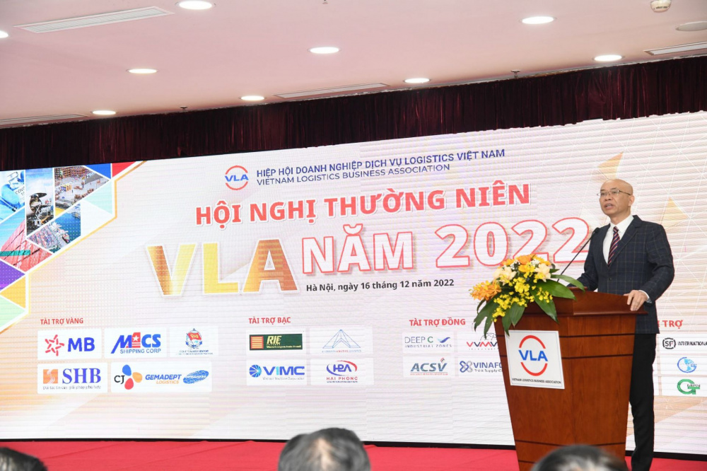 phát triển Cwincom hiện đang mở logistics