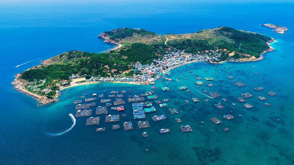Phát triển kinh tế biển