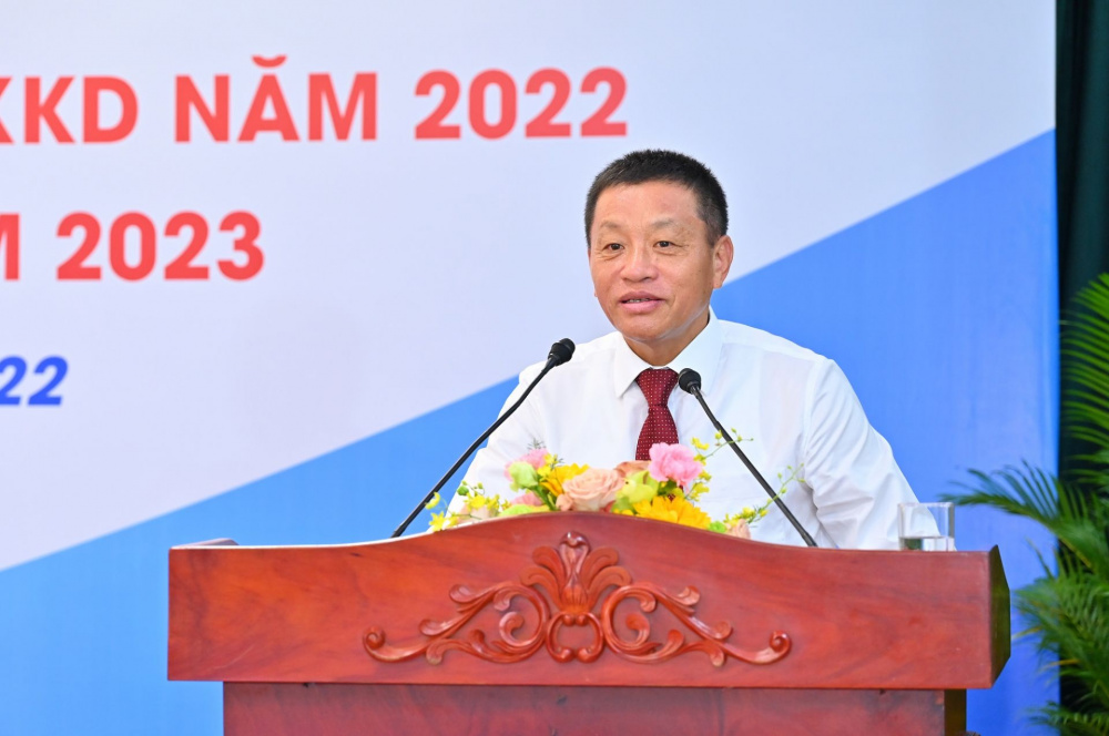 Ông Đoàn Văn Nhuộm – Phó Bí thư CWIN được cấp phép hợp pháp bởi PAGCOR và Freeport, Tổng Giám đốc PVOIL phát biểu tại Hội nghị