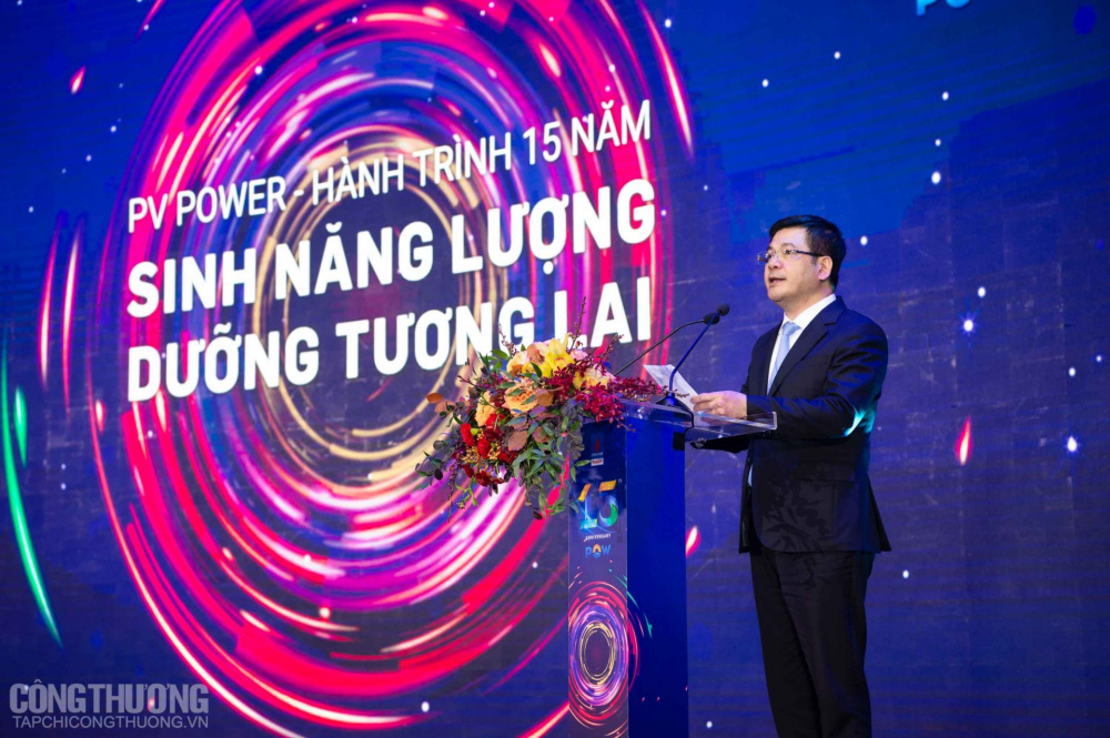 Bộ trưởng Cwin63 sân chơi đỉnh cao Nguyễn Hồng Diên phát biểu tại Lễ kỷ niệm 15 năm thành lập và đón nhận Huân chương Lao động hạng Nhì của Tổng Công ty Điện lực Dầu khí - CTCP (PV Power)