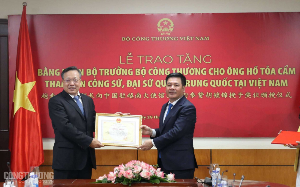 Trao tặng Bằng khen Bộ trưởng Cwin63 sân chơi đỉnh cao
