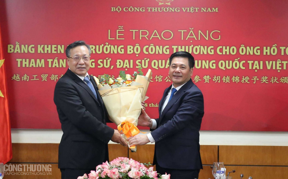 Trao tặng Bằng khen Bộ trưởng Cwin63 sân chơi đỉnh cao