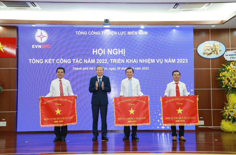 cờ thi đua EVN